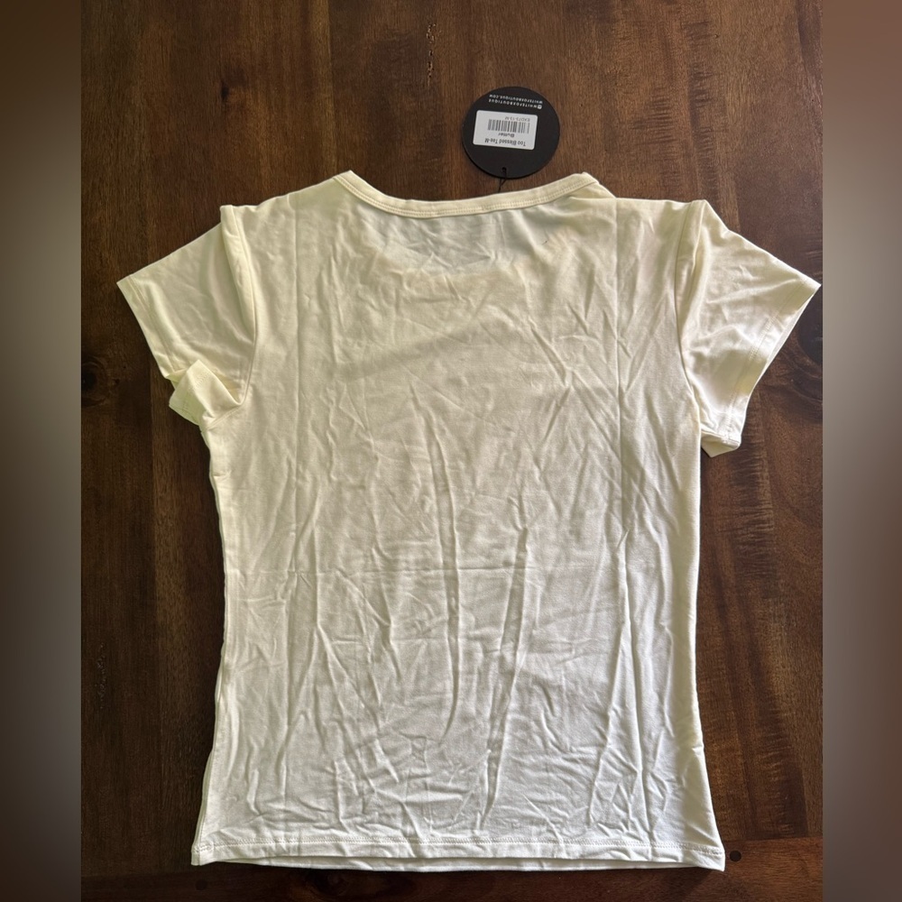 White Fox Boutique the Too Blessed Tee in Butter NWT Size M - Picture 5 of 7